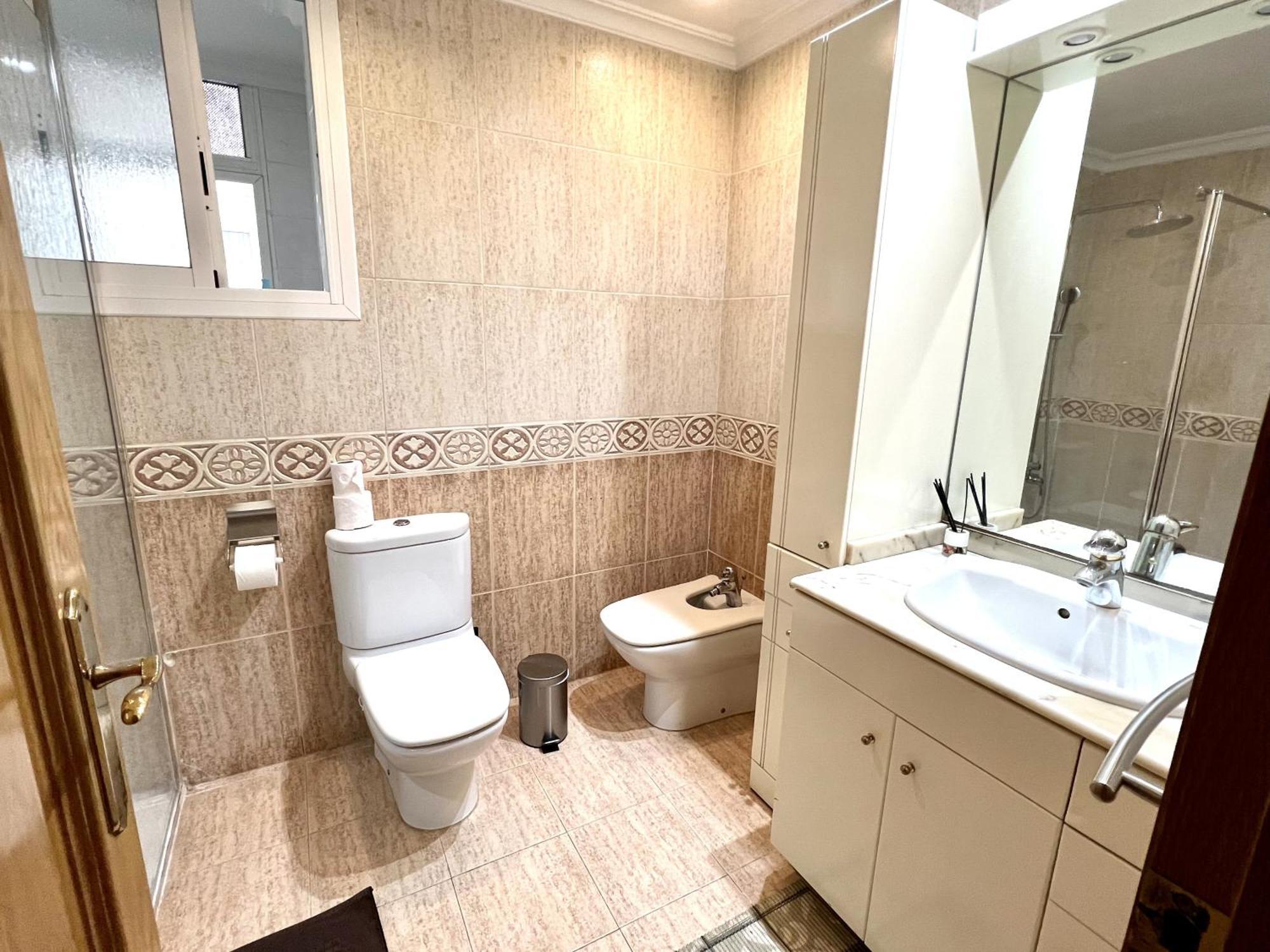 Moderno Y Acogedor Apartamento Para 6 Personas Valensiya Dış mekan fotoğraf