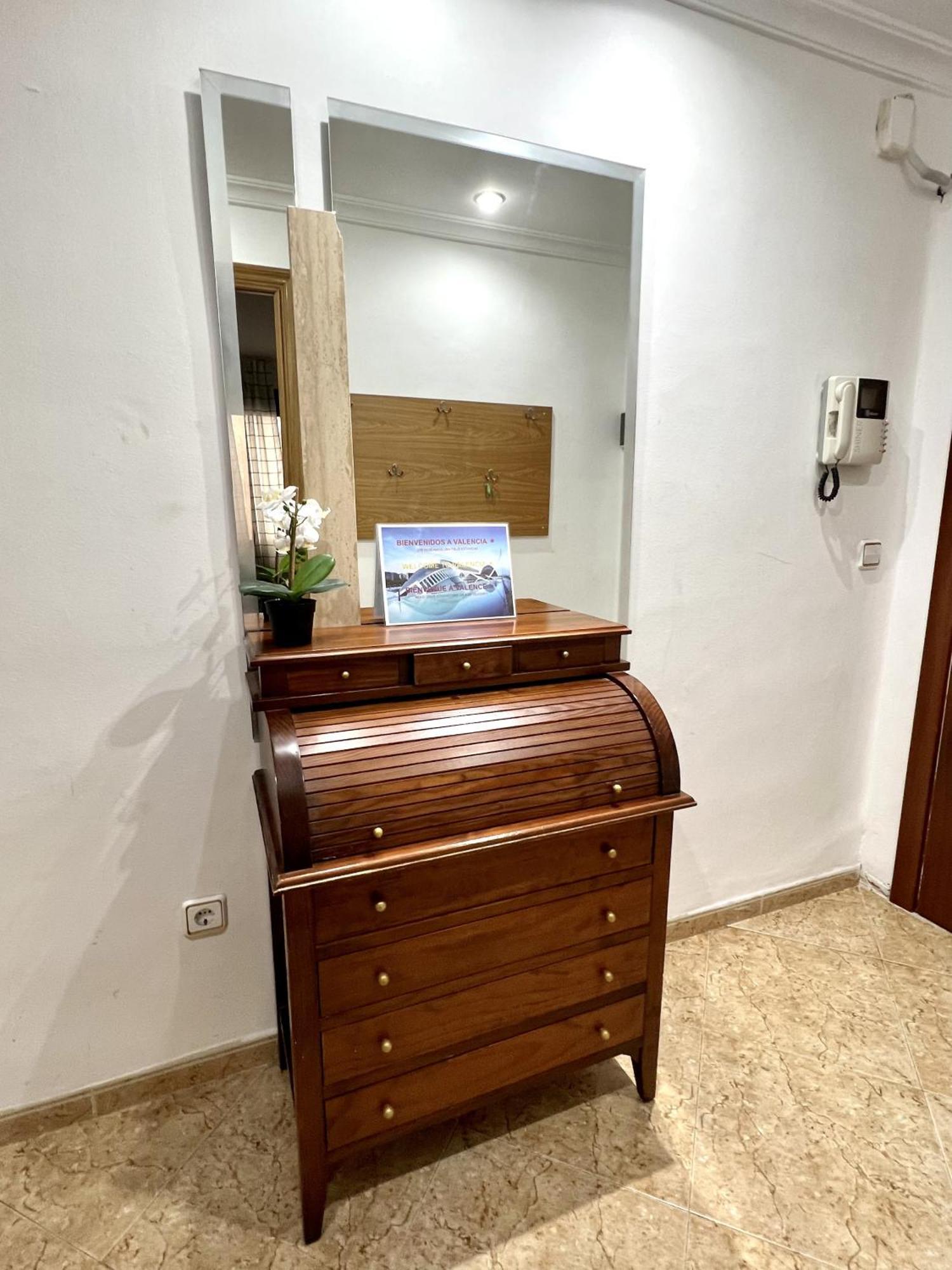 Moderno Y Acogedor Apartamento Para 6 Personas Valensiya Dış mekan fotoğraf