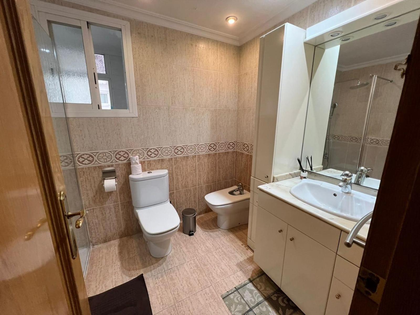 Moderno Y Acogedor Apartamento Para 6 Personas Valensiya Dış mekan fotoğraf